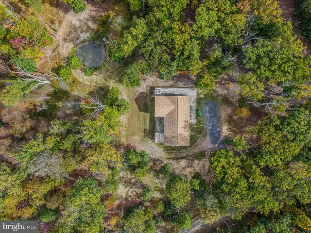 $420,000 | 79 Whiskey Still Road, Berkeley Springs, WV 25411