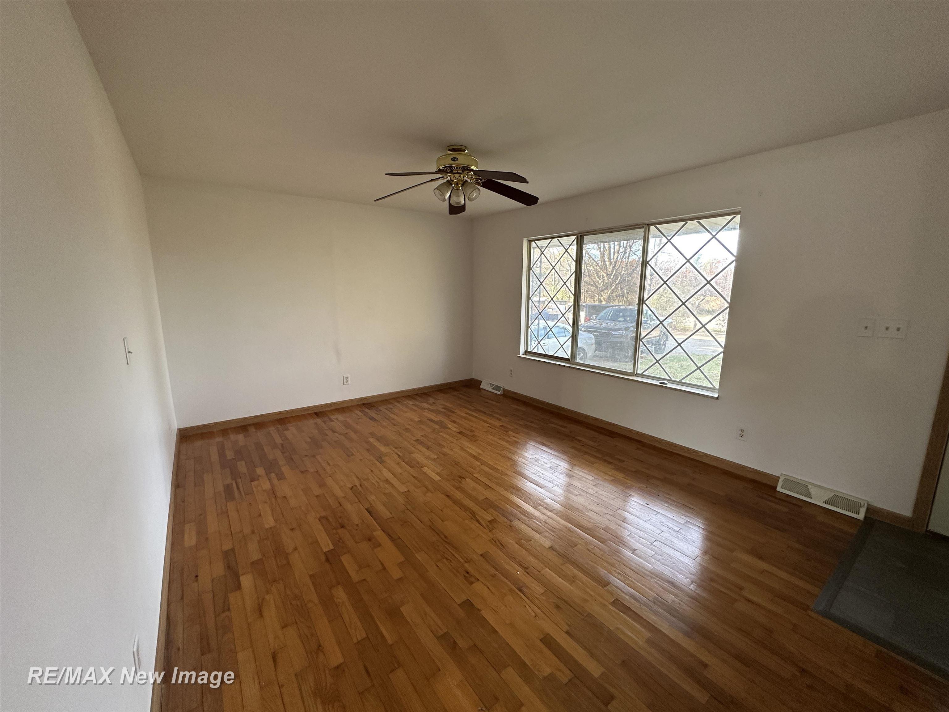 4085 Birch Run Road Millington, MI 48746 - Photo 6 of 38