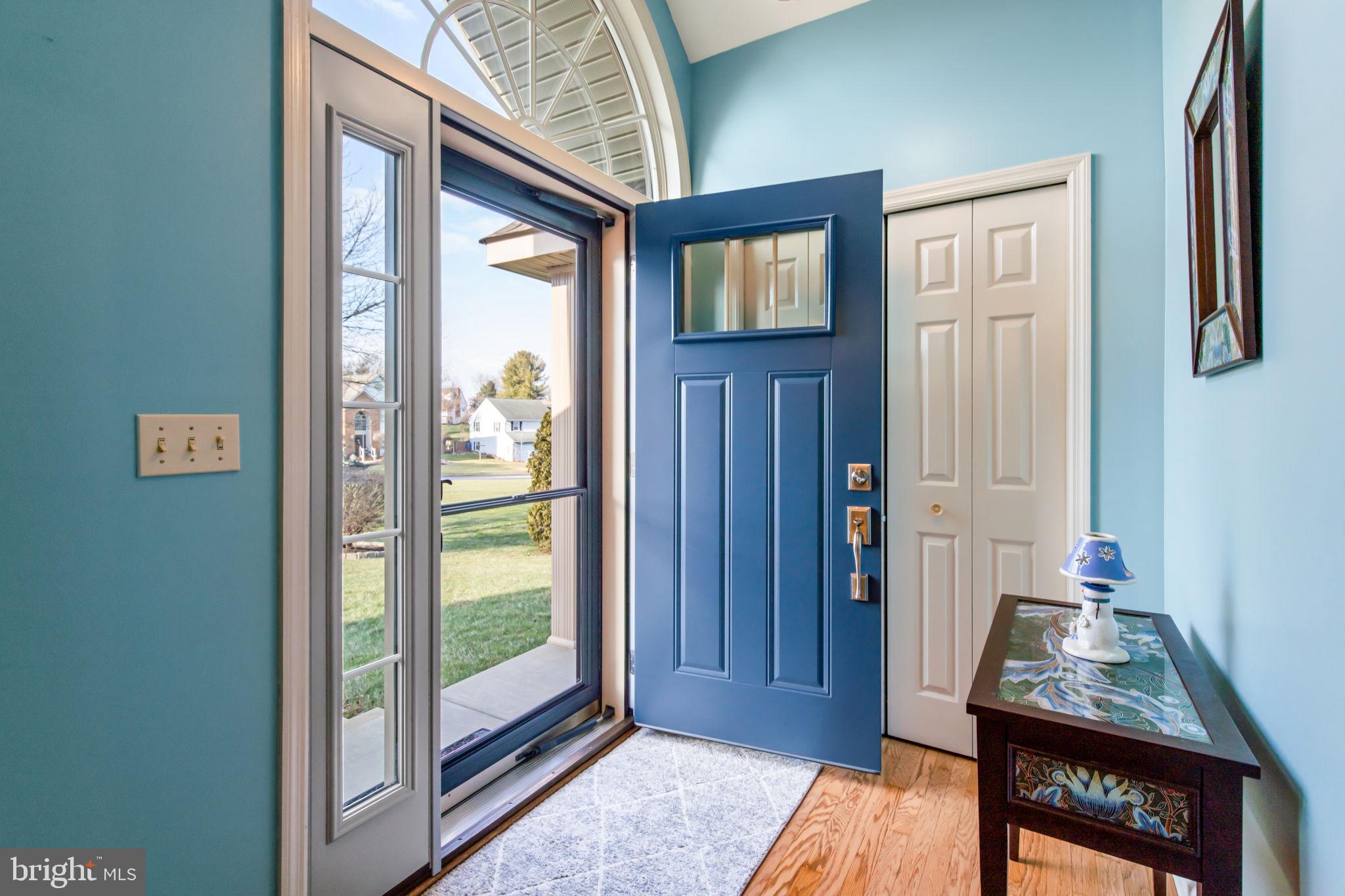 15 Alice Avenue Lititz, PA 17543 - Photo 4 of 40 Foyer