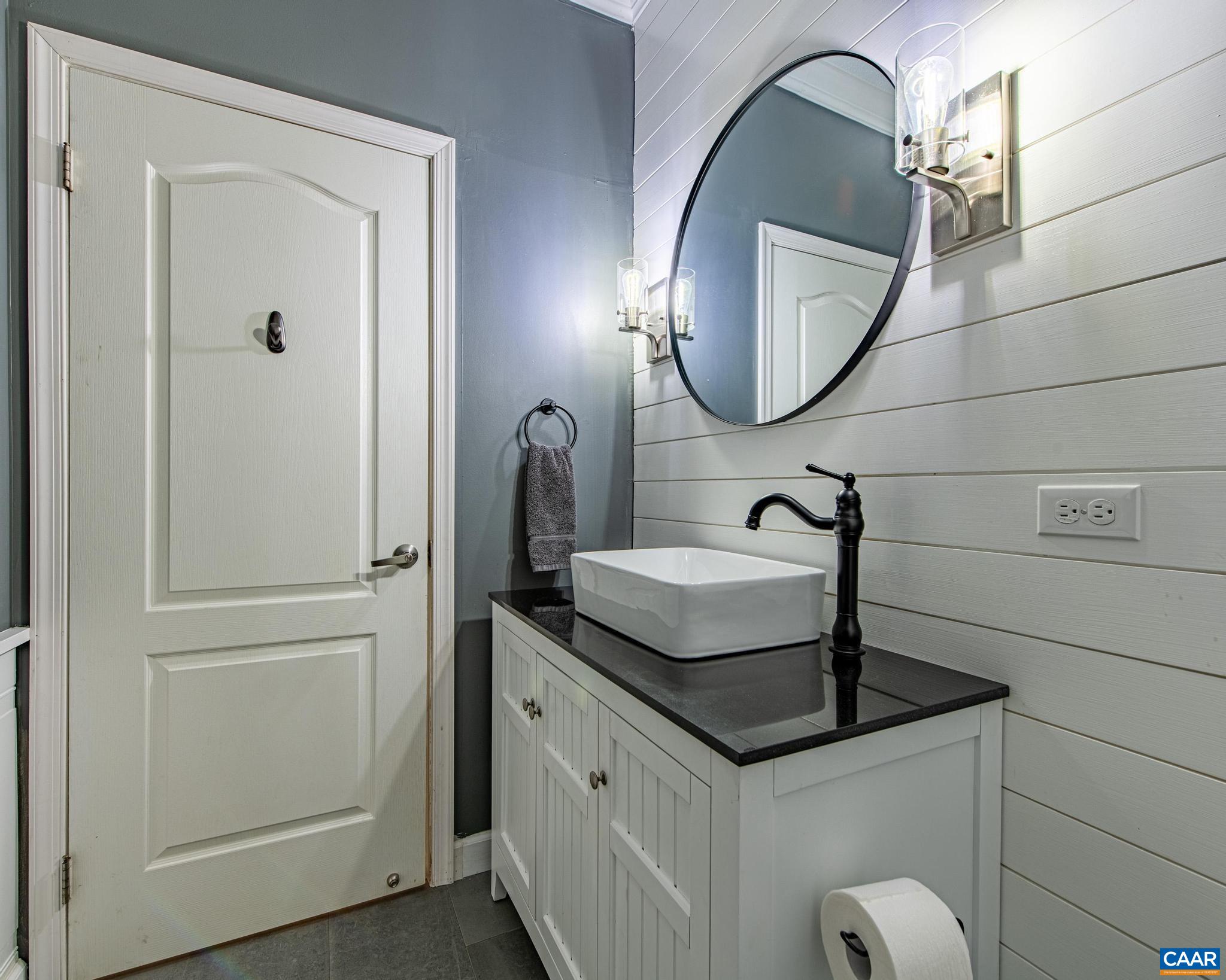 2016 Deep Creek Road Palmyra, VA 22963 - Photo 21 of 44 FULL BATH - Newly Redone