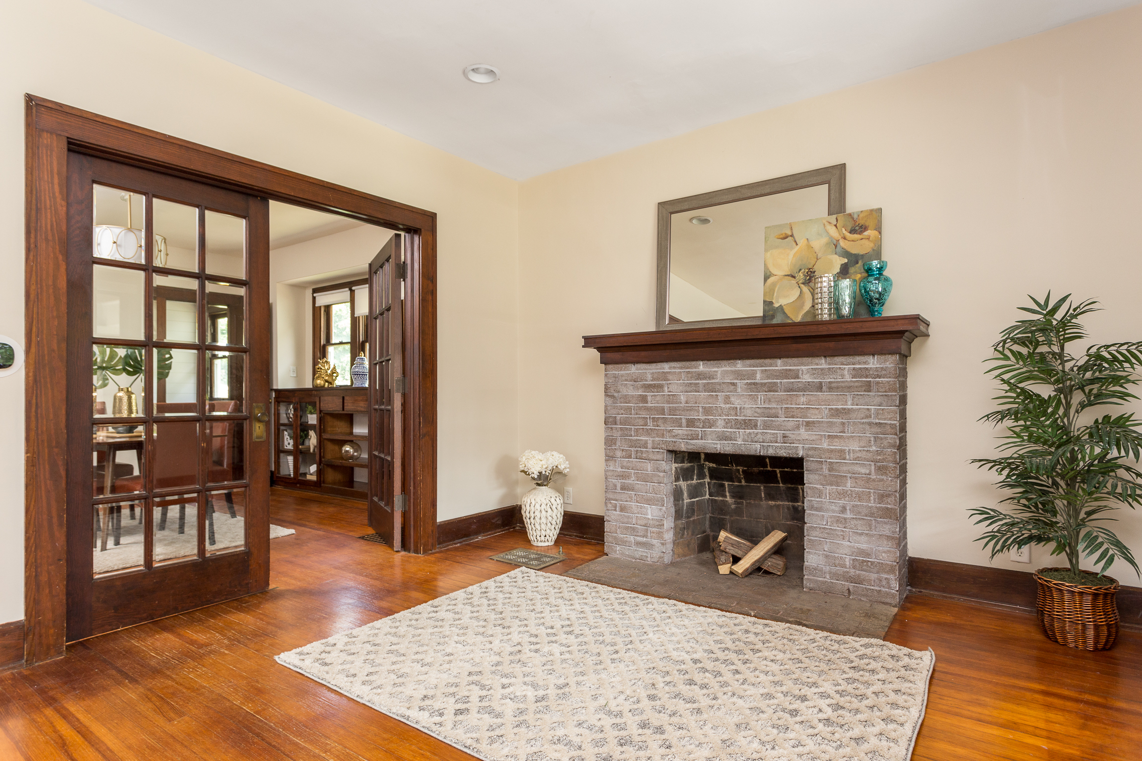 30 North Kenmore Road Indianapolis, IN 46219 - Photo 5 of 26 Gallery Image 5