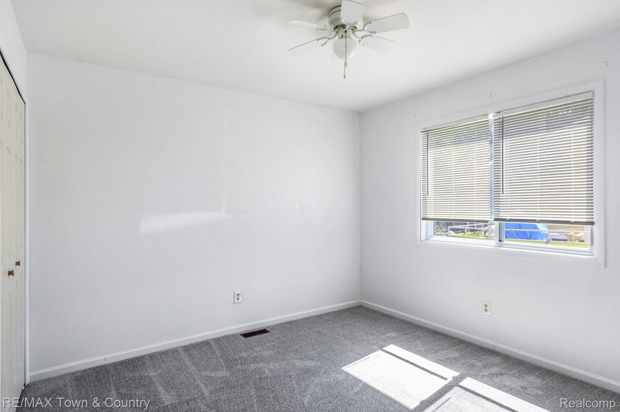 7330 North Nichols Road Flushing, MI 48433 - Photo 11 of 20 14.jpeg