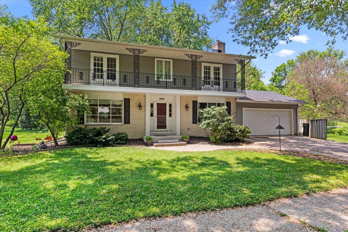 736 Summit Drive West Bend, WI 53095 - Photo 1 of 1 736 Summit Dr