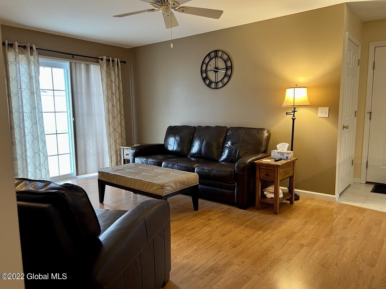 602 Cedar Run Rensselaer, NY 12144 - Photo 6 of 50 IMG_0708 Large