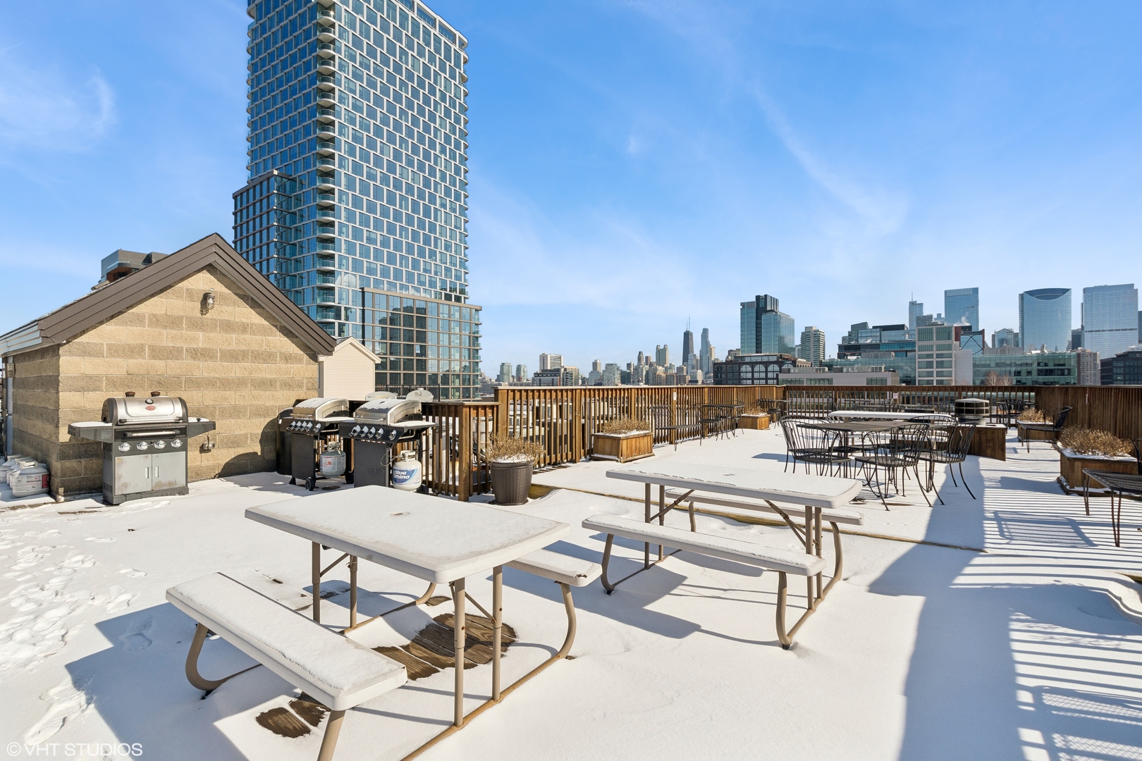 312 North May Street, Unit 2F Chicago, IL 60607 - Photo 13 of 15 a view of a patio with couches table and chairs