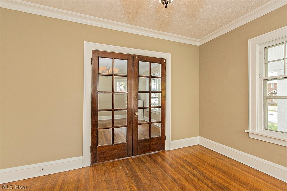 3161 Yorkshire Road Cleveland, OH 44118 - Photo 15 of 34 Gallery Image 15