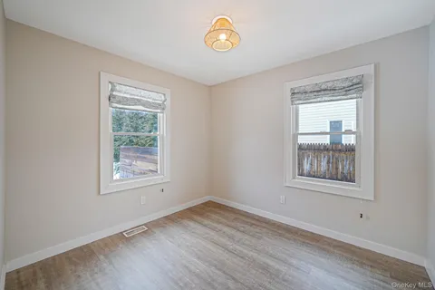 $609,000 | 10 Terry Place, Center Moriches, NY 11934