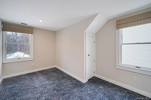 $609,000 | 10 Terry Place, Center Moriches, NY 11934