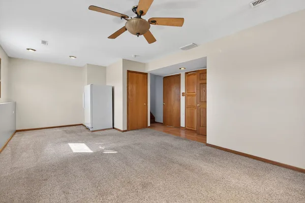 $340,000 | 3005 Art Schultz Drive, Plainfield, IL 60586