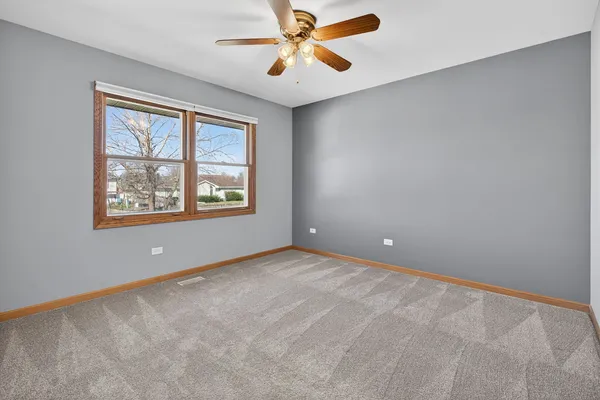 $340,000 | 3005 Art Schultz Drive, Plainfield, IL 60586