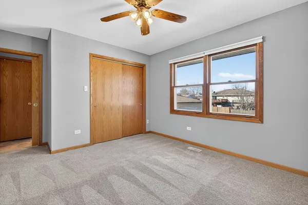 $340,000 | 3005 Art Schultz Drive, Plainfield, IL 60586