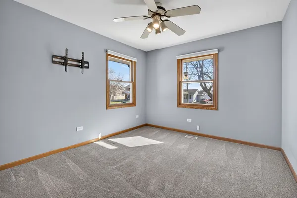 $340,000 | 3005 Art Schultz Drive, Plainfield, IL 60586