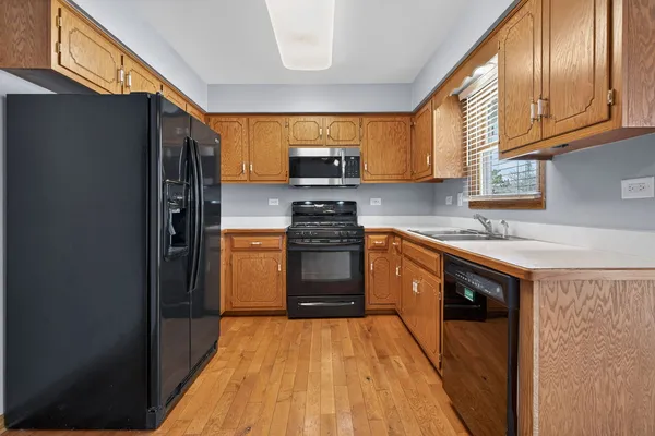 $340,000 | 3005 Art Schultz Drive, Plainfield, IL 60586