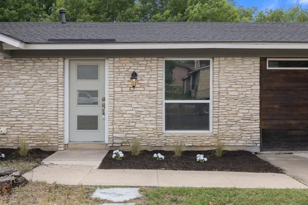 $3,200 | 4604 Bundyhill Drive, Austin, TX 78723