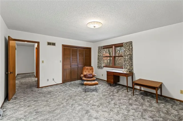 $395,000 | 111 West Oak Street, Warrensburg, MO 64093