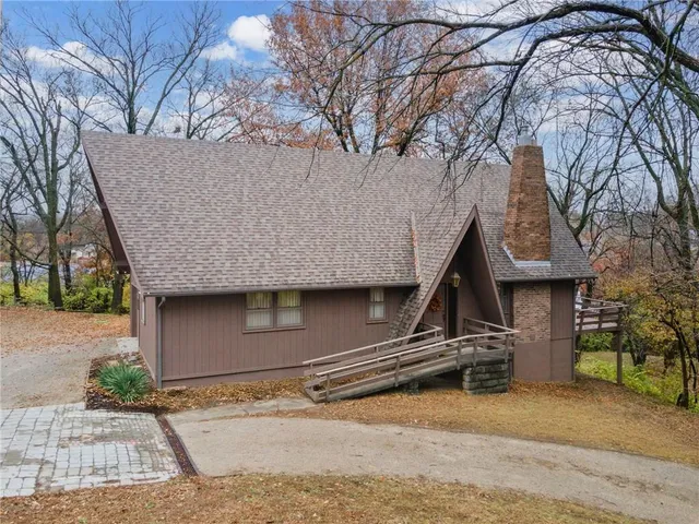 $395,000 | 111 West Oak Street, Warrensburg, MO 64093