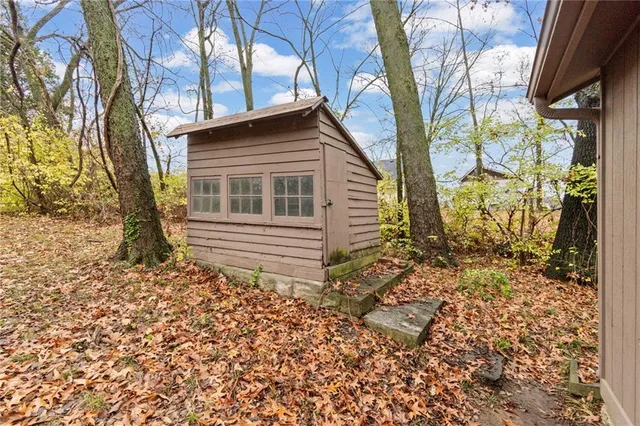 $395,000 | 111 West Oak Street, Warrensburg, MO 64093