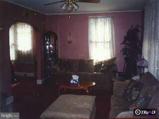 25 East Chelton Road Brookhaven, PA 19015 - Photo 2 of 5 Gallery Image 2