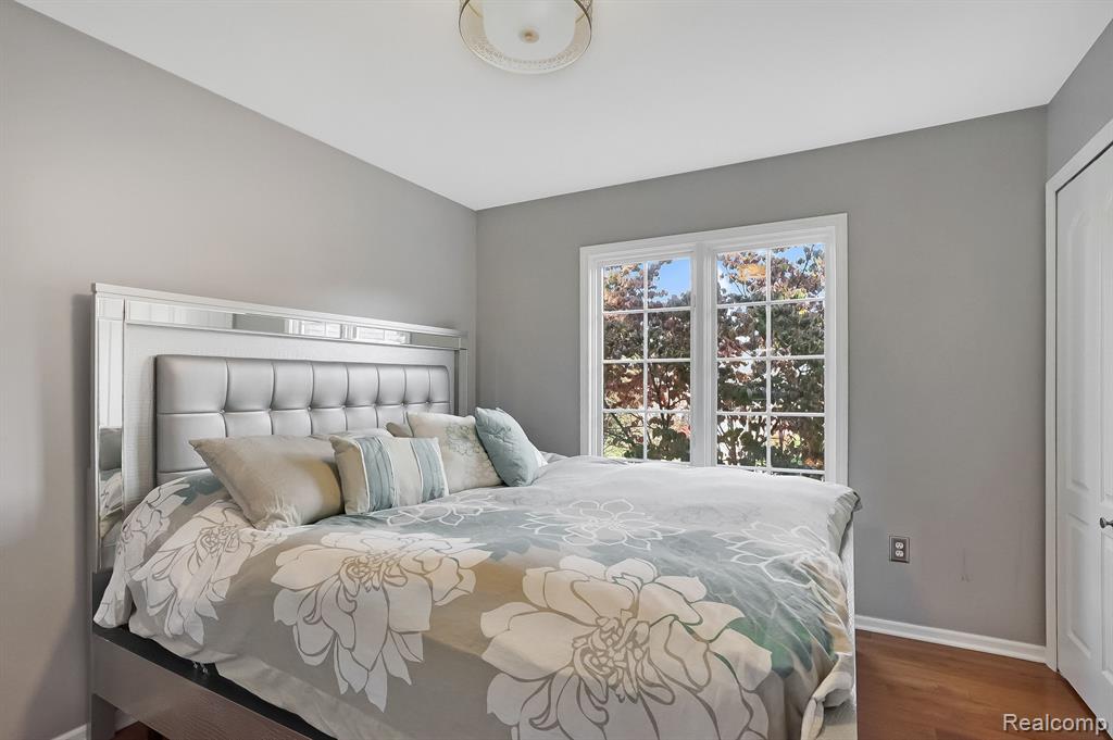 2032 Roundtree Rochester Hills, MI 48307 - Photo 17 of 30