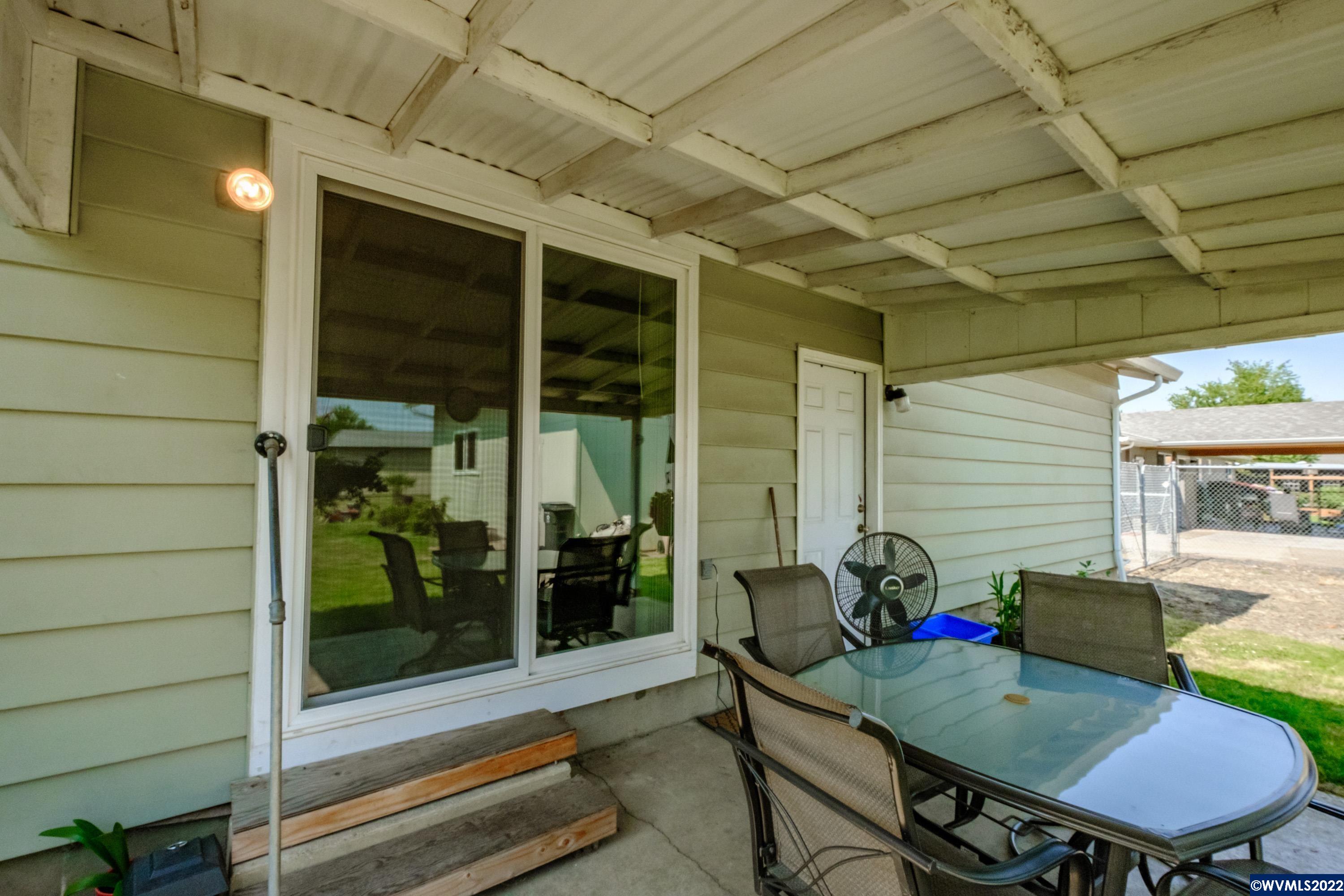 2697 Stoltz Hill Road Lebanon, OR 97355 - Photo 35 of 37 Gallery Image 35