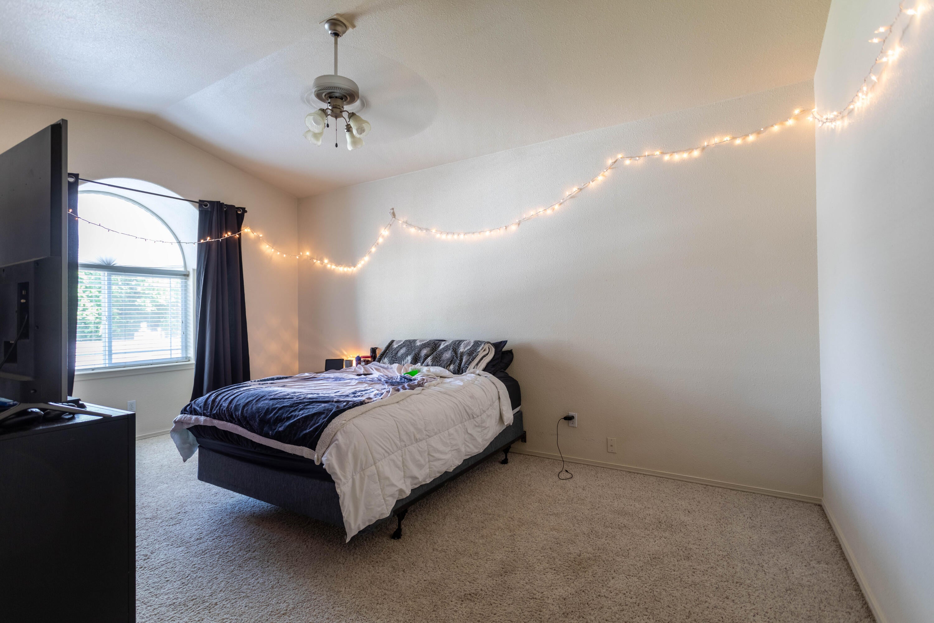 631 Shadow Way Central Point, OR 97502 - Photo 8 of 15 1-6