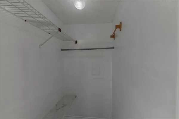 $850 | 9805 Walnut Street, Unit 305C, Dallas, TX 75243