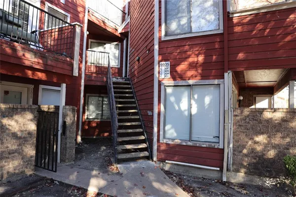 $850 | 9805 Walnut Street, Unit 305C, Dallas, TX 75243