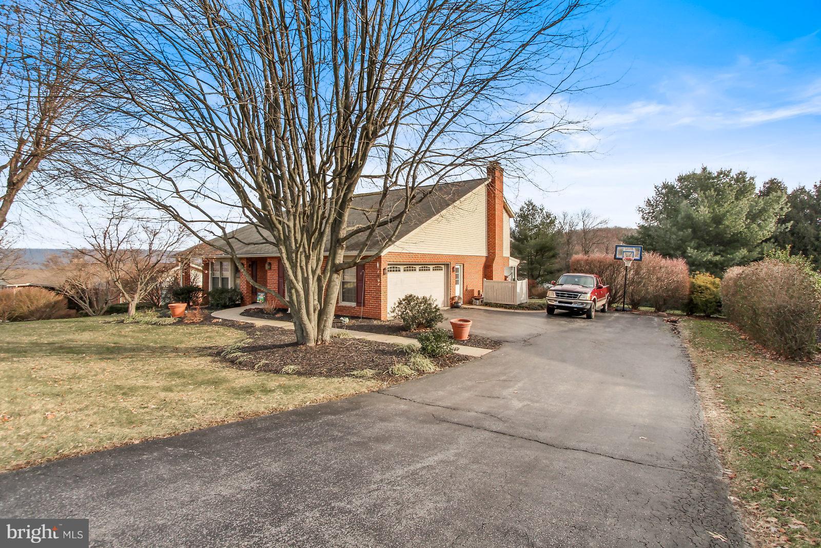 3675 Rimrock Road York, PA 17402 - Photo 3 of 38 Gallery Image 3