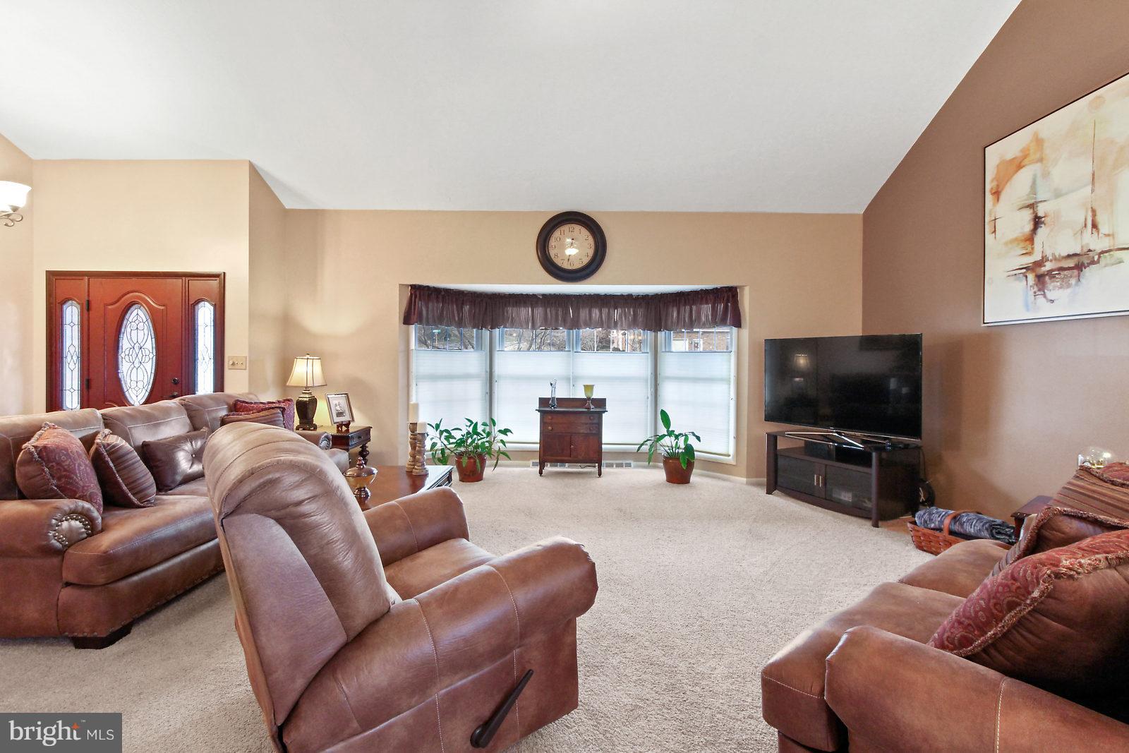 3675 Rimrock Road York, PA 17402 - Photo 4 of 38 Gallery Image 4