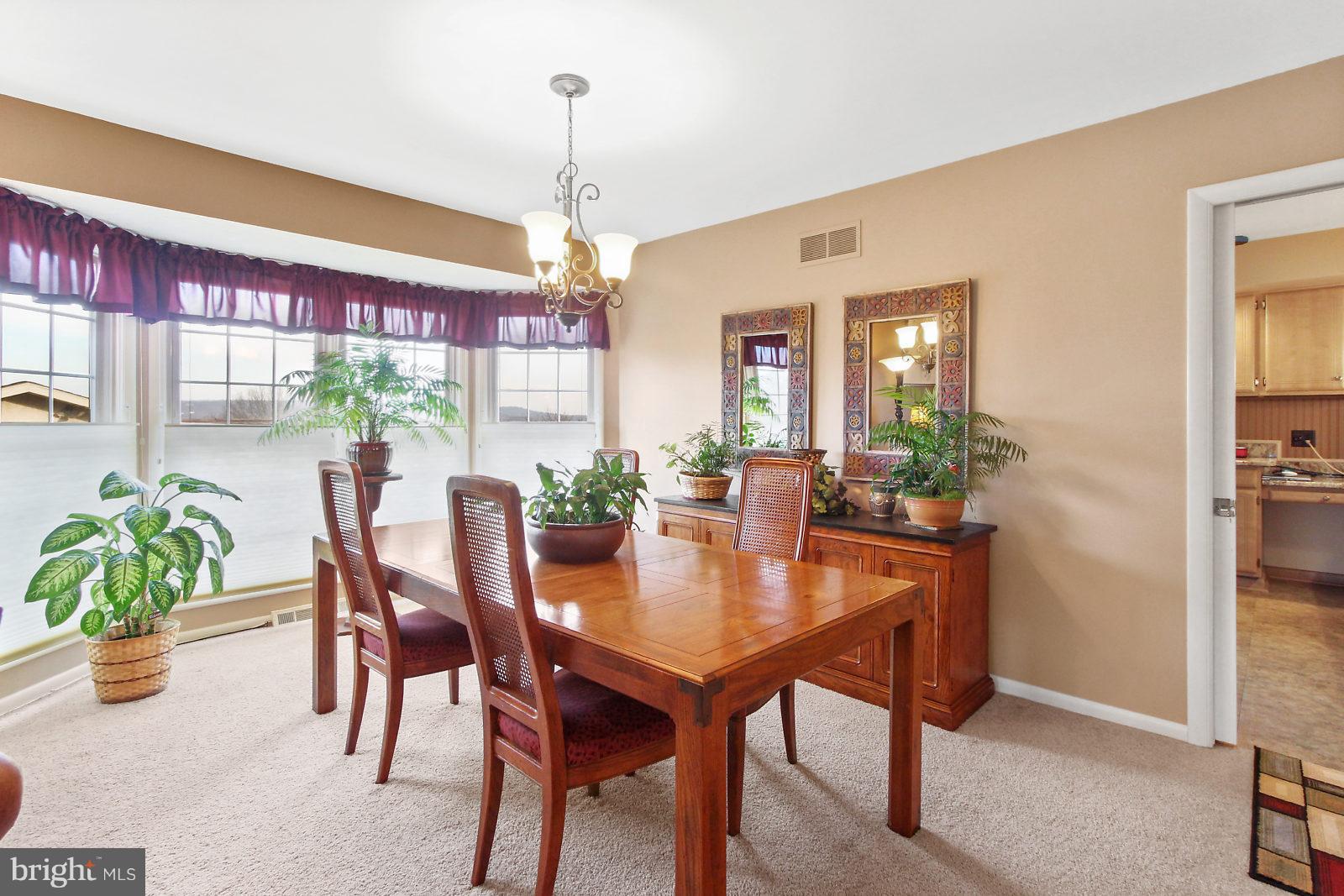 3675 Rimrock Road York, PA 17402 - Photo 7 of 38 Gallery Image 7