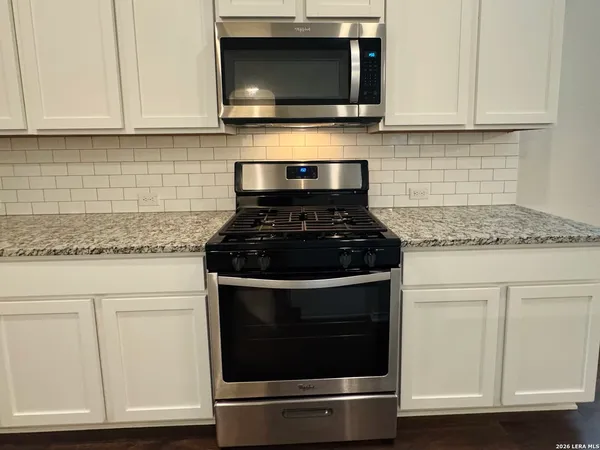 $2,300 | 3518 Copper River, Bulverde, TX 78163