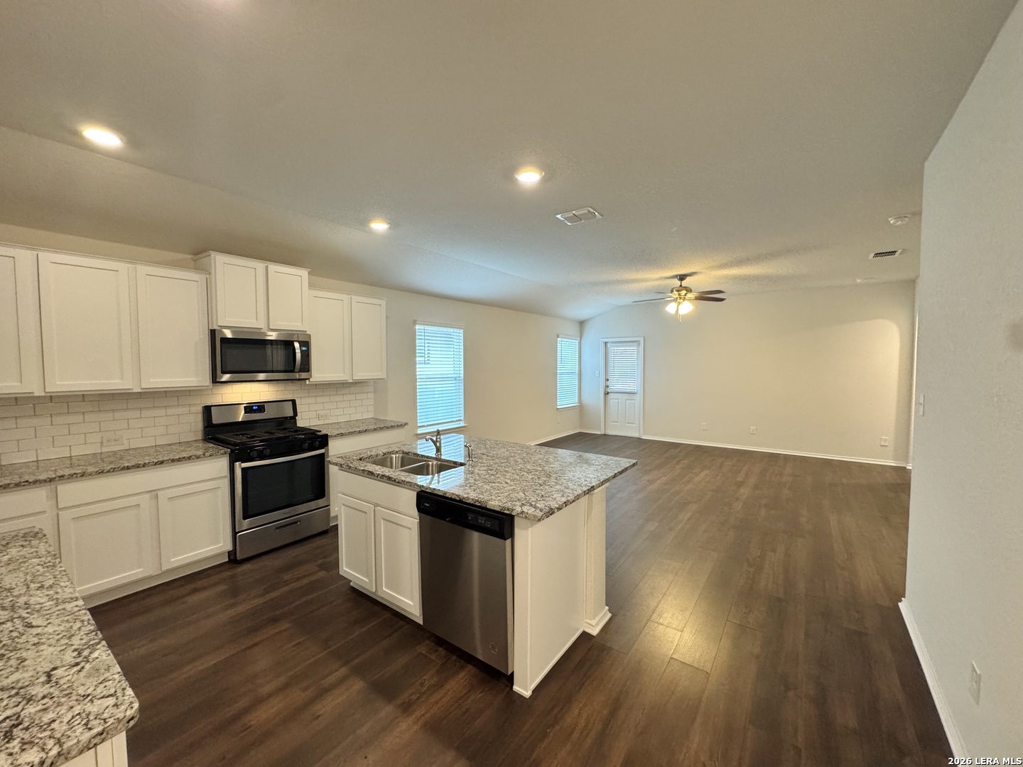 3518 Copper River Bulverde, TX 78163 - Photo 3 of 25