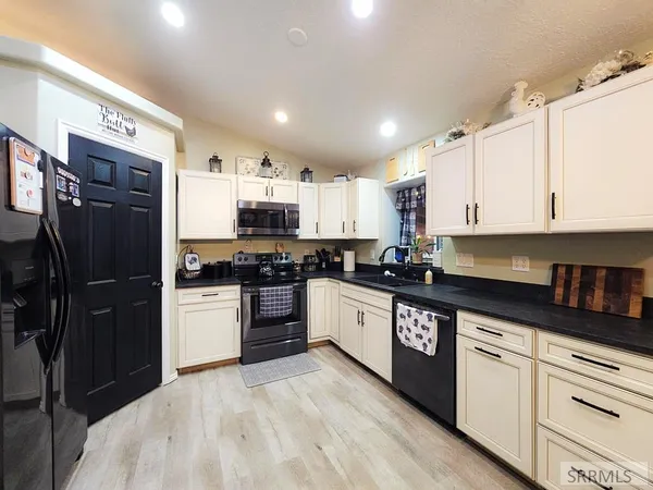 $479,000 | 2665 East 97th North, Idaho Falls, ID 83401