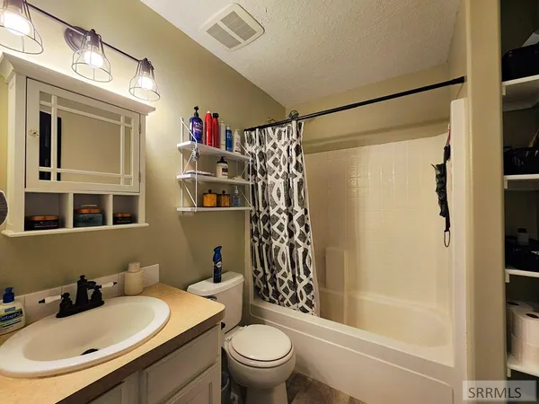 $479,000 | 2665 East 97th North, Idaho Falls, ID 83401