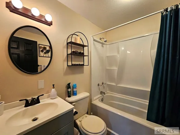 $479,000 | 2665 East 97th North, Idaho Falls, ID 83401