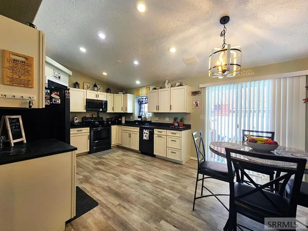 $479,000 | 2665 East 97th North, Idaho Falls, ID 83401