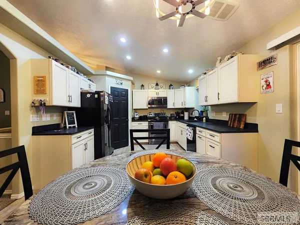 $479,000 | 2665 East 97th North, Idaho Falls, ID 83401