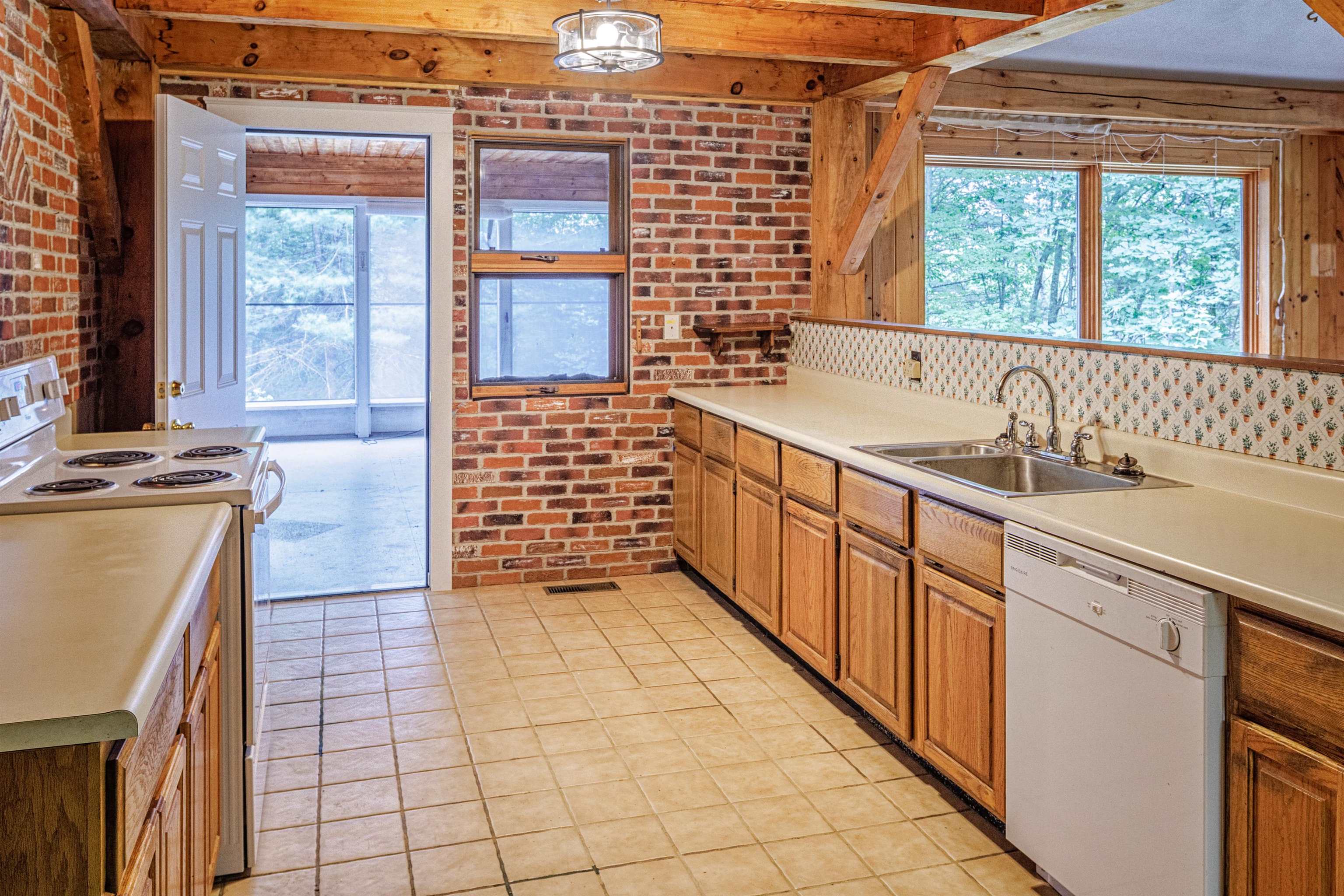 60 Stevens Hill Road Nottingham, NH 03290 - Photo 3 of 40