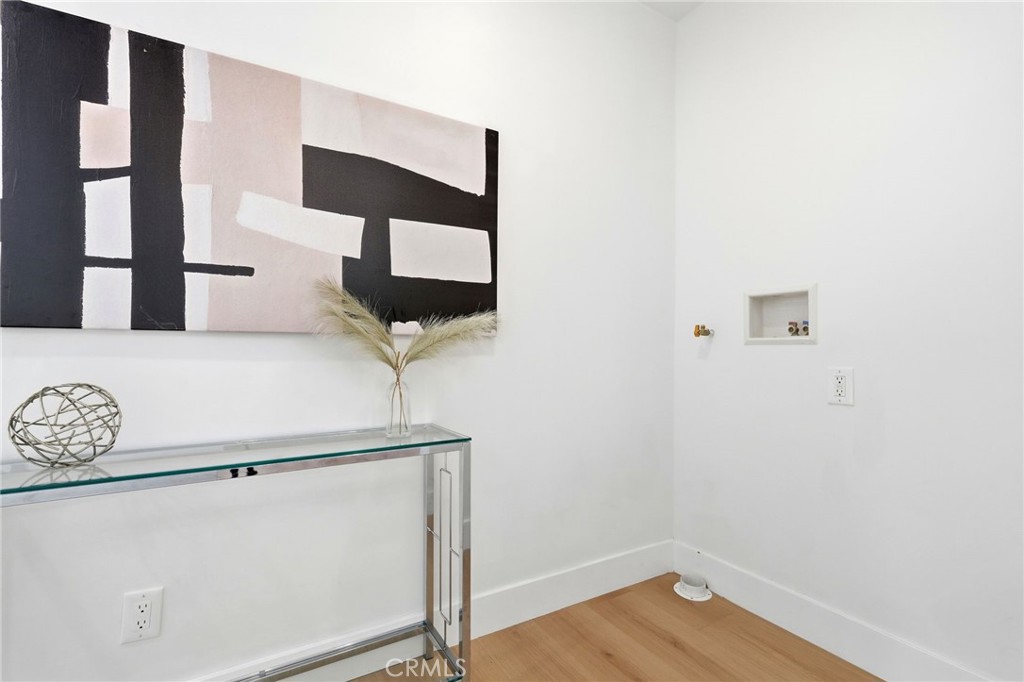 829 North Valley Street Burbank, CA 91505 - Photo 32 of 58