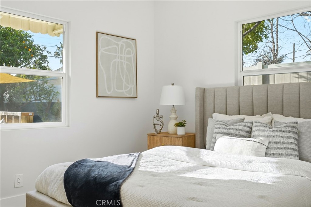 829 North Valley Street Burbank, CA 91505 - Photo 34 of 58 a bedroom with a bed and a window