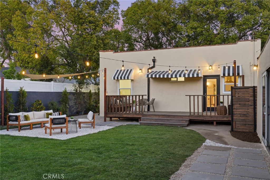 829 North Valley Street Burbank, CA 91505 - Photo 40 of 58 a view of a chair and table in the garden