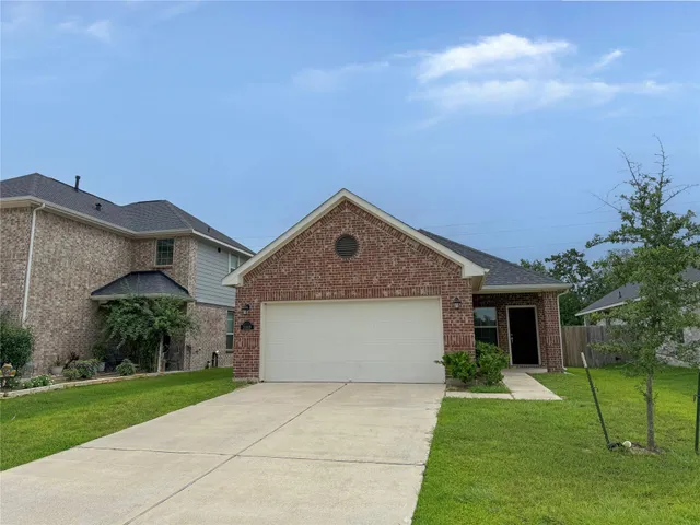 $259,900 | 31618 Heguy Pass, Fulshear, TX 77441