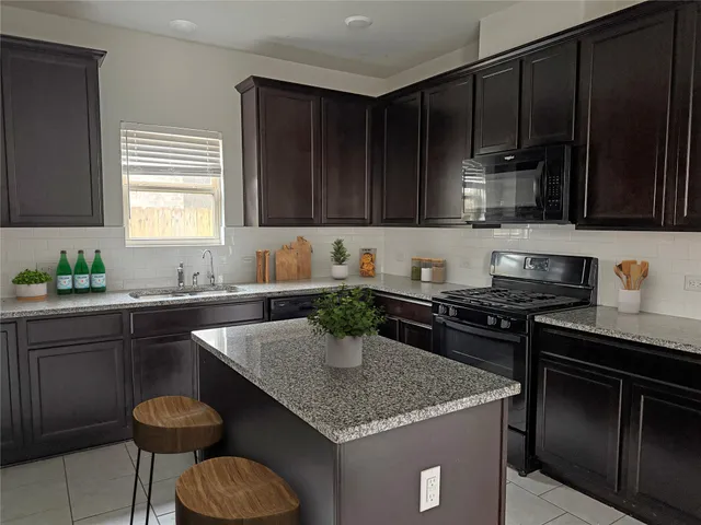 $259,900 | 31618 Heguy Pass, Fulshear, TX 77441