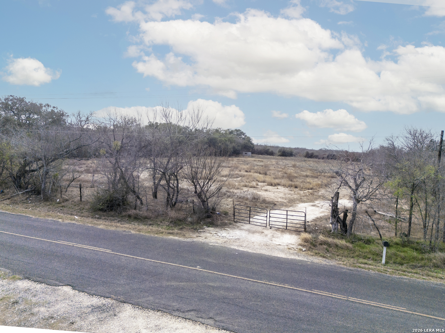 14119 Wheeler Road Atascosa, TX 78002 - Photo 1 of 5 Gallery Image 1