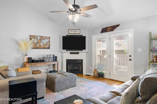 $439,999 | 705 Lower Pond Way, Knoxville, TN 37920