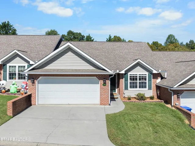 $439,999 | 705 Lower Pond Way, Knoxville, TN 37920