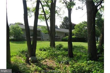 2121 Pot Spring Road Lutherville-Timonium, MD 21093 - Photo 12 of 20 Exterior (Rear)