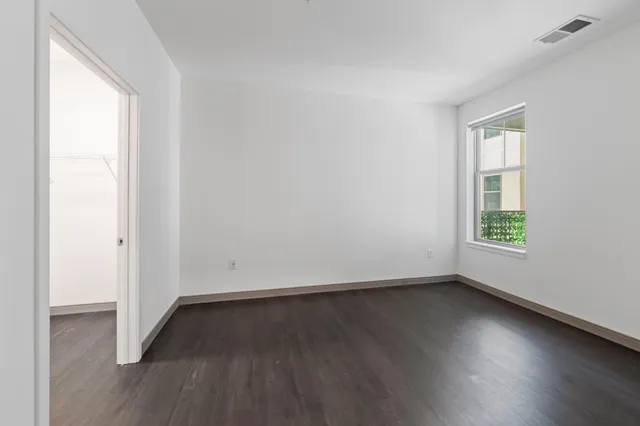 $1,843 | 2420 East Capitol Drive, Unit 205, Shorewood, WI 53211