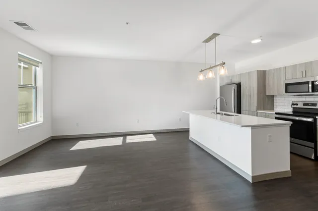 $1,843 | 2420 East Capitol Drive, Unit 205, Shorewood, WI 53211