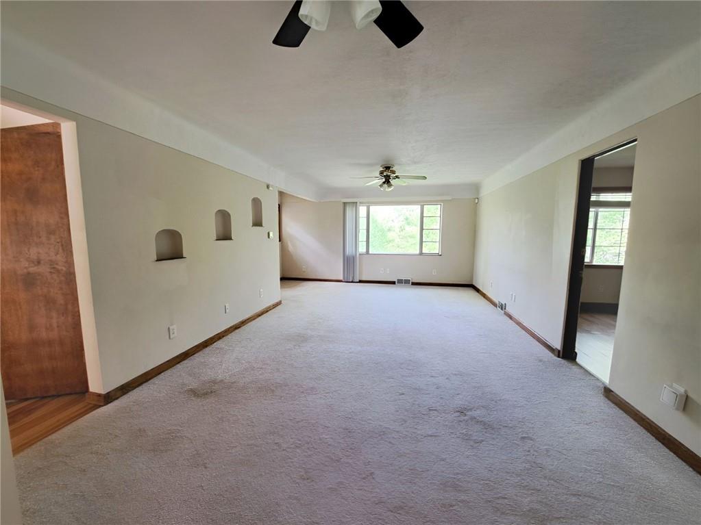 206 Lakewood Road New Castle, PA 16101 - Photo 5 of 16 Gallery Image 5